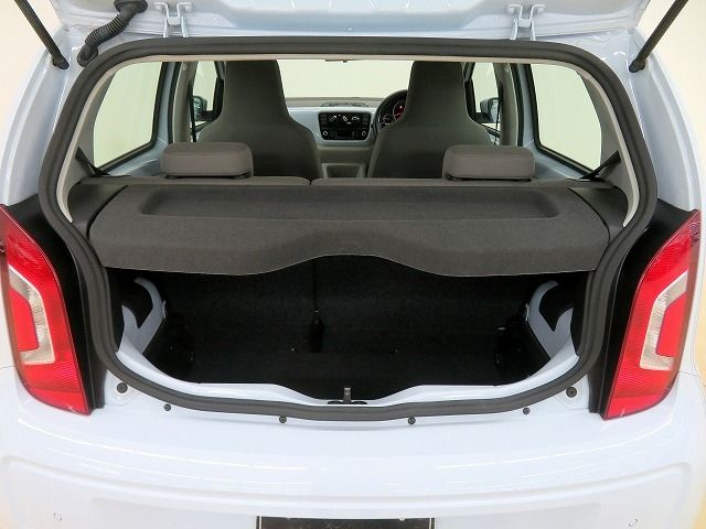 VolksWagen UP! 2013-01 7102-12