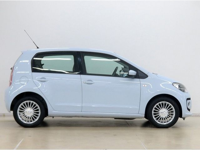 VolksWagen UP! 2013-01 7102-17