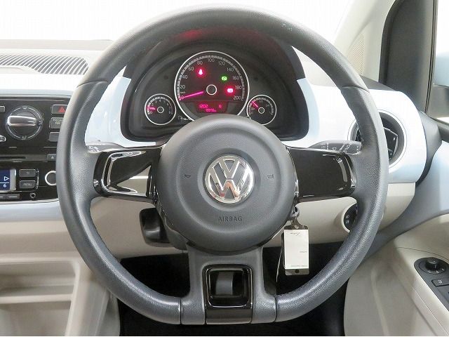 VolksWagen UP! 2013-01 7102-9