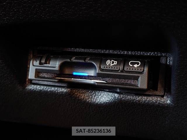 Toyota PRIUS 2016-12 281816-5