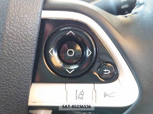 Toyota PRIUS 2016-12 281816-4