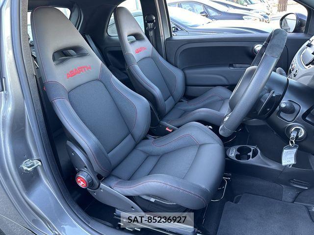 Abarth 695 2022-12 323193-14