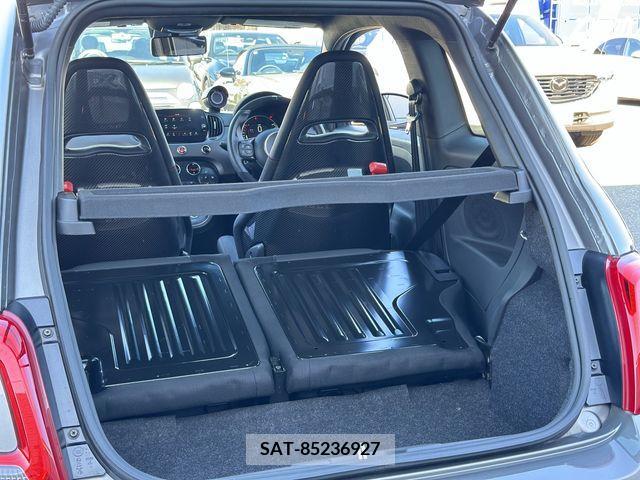 Abarth 695 2022-12 323193-19