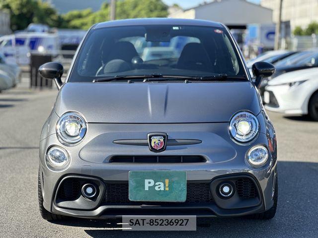 Abarth 695 2022-12 323193-23