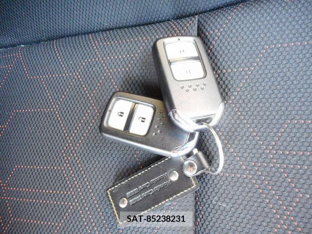 Honda FIT 2015-10 303855-19