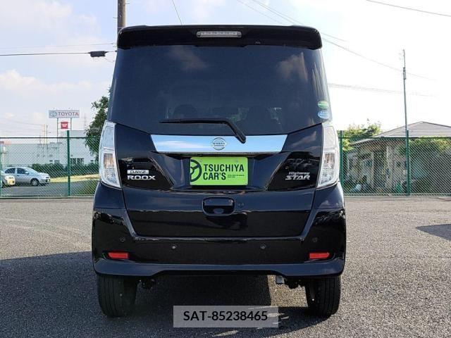 Nissan DAYZ ROOX 2018-10 267168-9