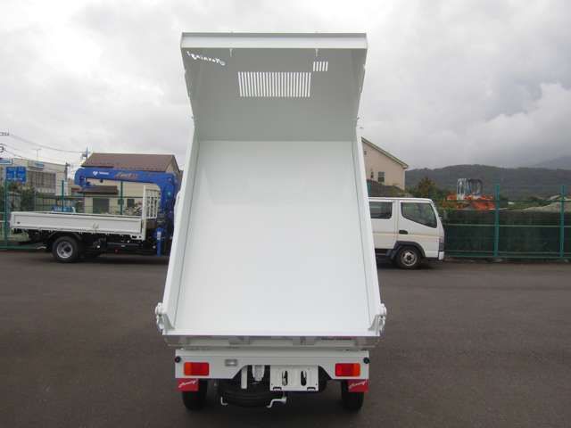 Suzuki CARRY TRUCK 2023-06 5985-13