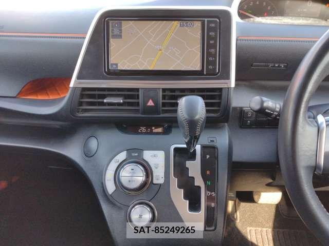 Toyota SIENTA 2018-12 329851-5