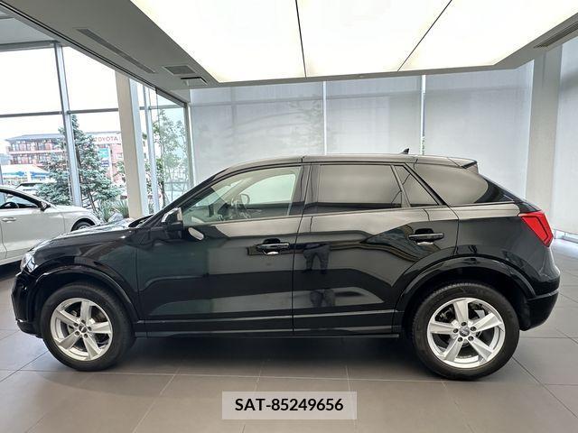 Audi Q2 2019-09 318058-3