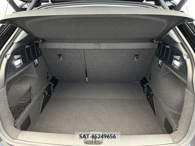 Audi Q2 2019-09 318058-11