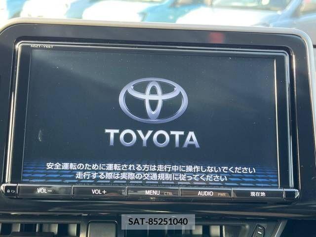 Toyota C-HR 2017-09 223605-2