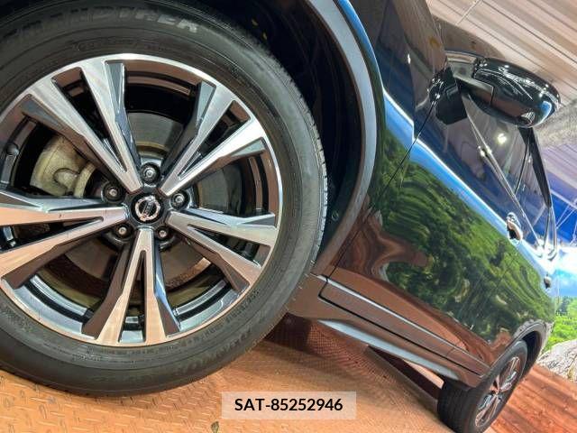 Nissan X-TRAIL 2018-04 323097-14