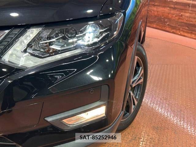 Nissan X-TRAIL 2018-04 323097-13