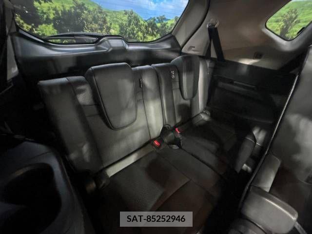 Nissan X-TRAIL 2018-04 323097-10