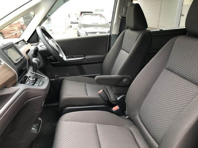 Honda FREED 2022-05 26886-6