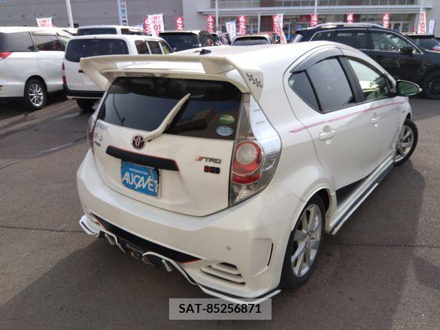 Toyota AQUA 2012-07 291882-1