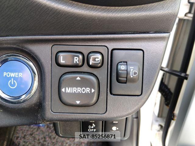 Toyota AQUA 2012-07 291882-14