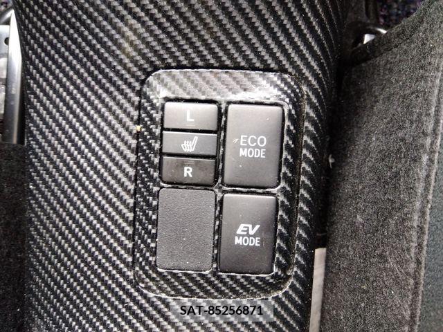 Toyota AQUA 2012-07 291882-17