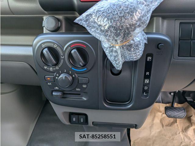 Nissan CLIPPER VAN 2024-07 357958-9