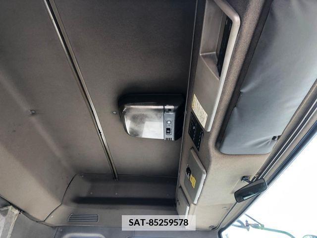 Isuzu GIGA 2003-02 347394-18