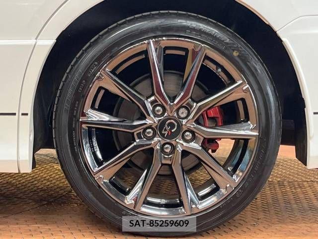 Toyota VOXY 2016-07 370455-15