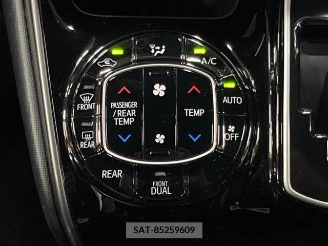 Toyota VOXY 2016-07 370455-7