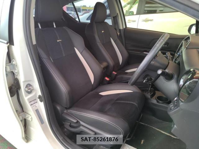 Toyota AQUA 2016-03 352966-12