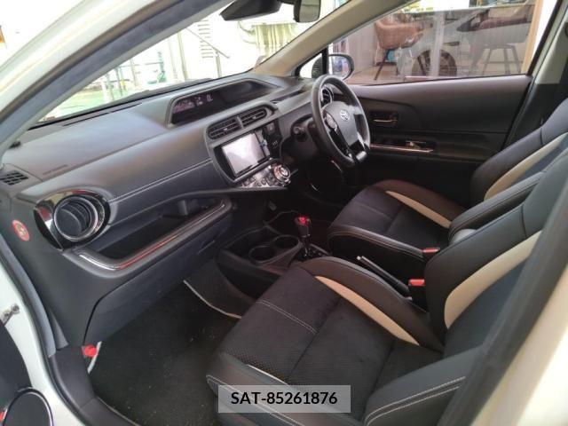 Toyota AQUA 2016-03 352966-21