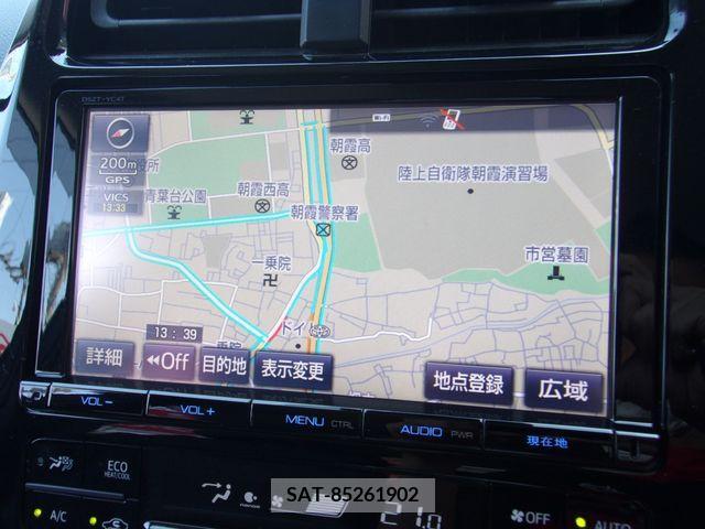 Toyota PRIUS 2016-08 354953-6