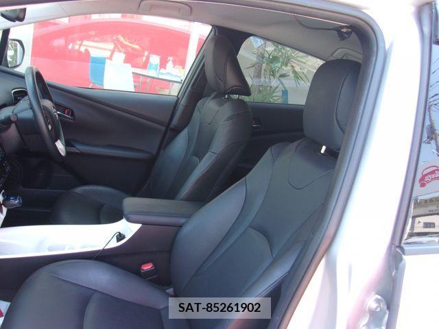 Toyota PRIUS 2016-08 354953-13