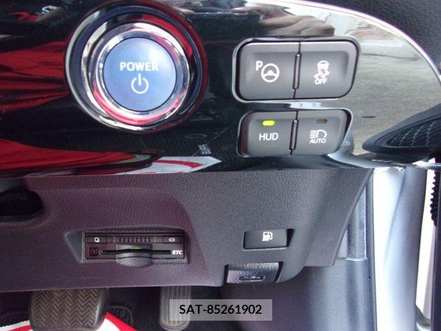 Toyota PRIUS 2016-08 354953-9