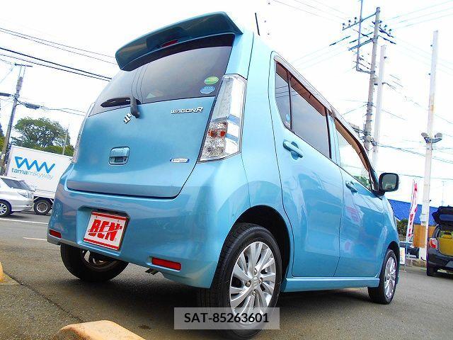 Suzuki WAGON R 2014-11 383846-24