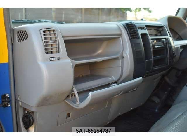Toyota TOYOACE 2015-09 207361-16