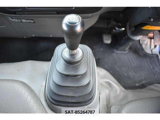 Toyota TOYOACE 2015-09 207361-11