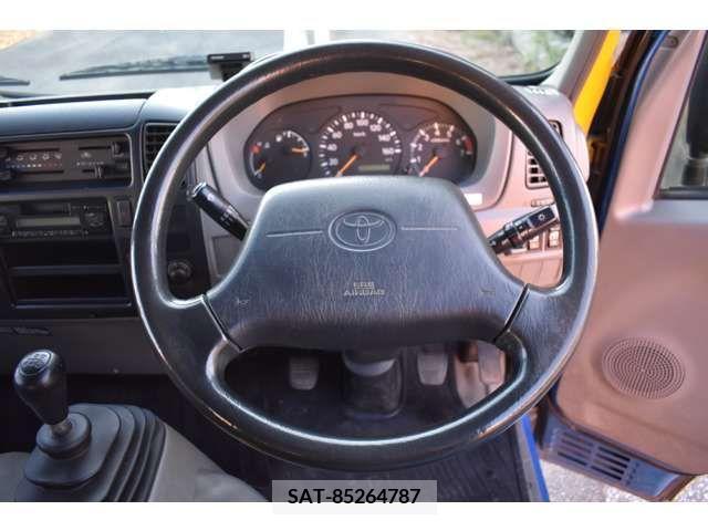 Toyota TOYOACE 2015-09 207361-3