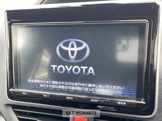 Toyota NOAH 2018-01 321563-2