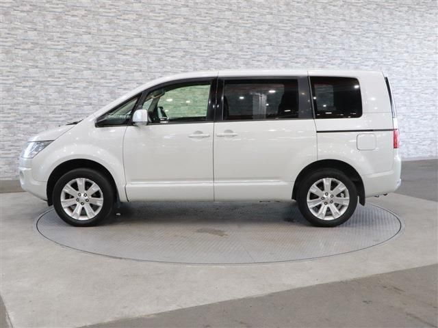 Mitsubishi DELICA D5 2014-04 25129-6