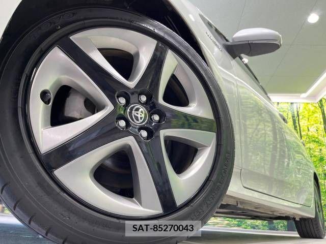 Toyota PRIUS 2019-06 238611-13