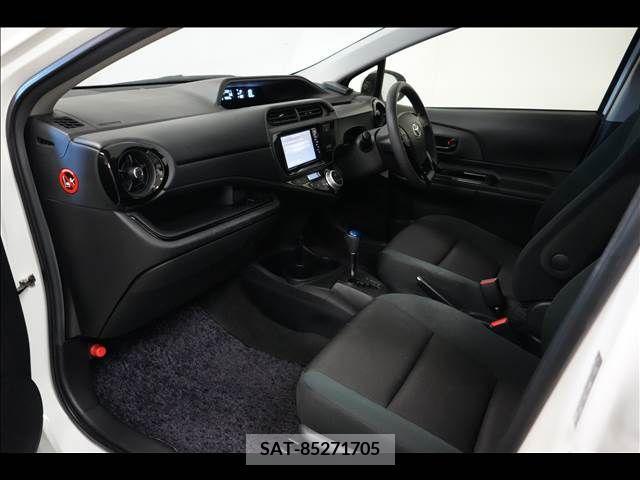 Toyota AQUA 2016-12 260264-1