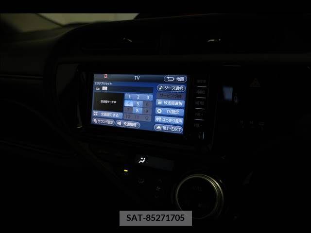 Toyota AQUA 2016-12 260264-15