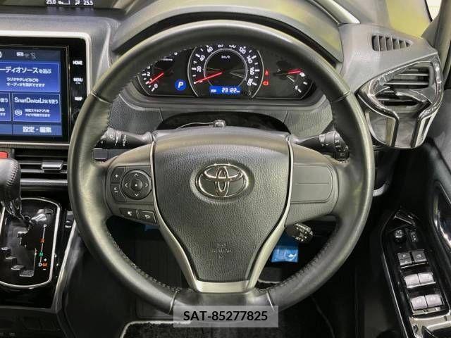 Toyota VOXY 2019-03 382857-12