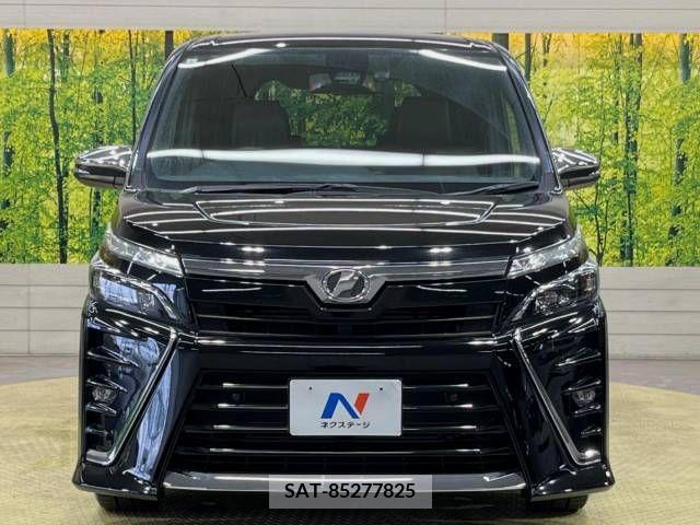 Toyota VOXY 2019-03 382857-15