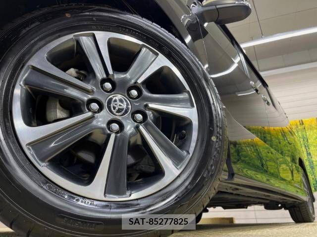 Toyota VOXY 2019-03 382857-14