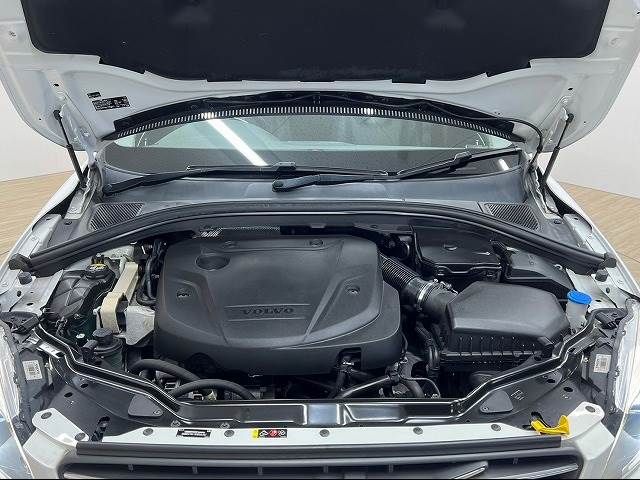 Volvo XC60 2017-09 181365-18