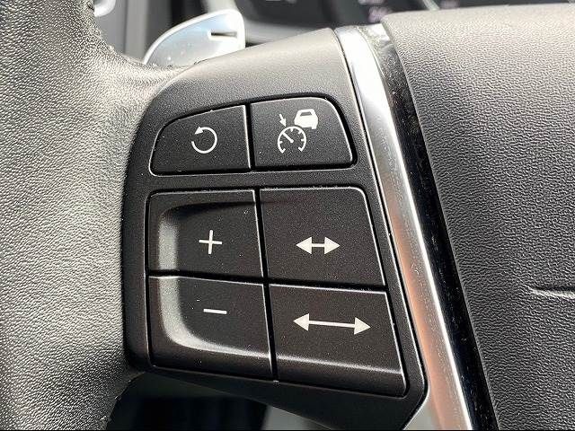 Volvo XC60 2017-09 181365-6