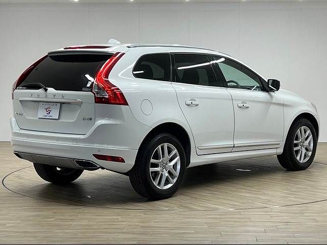 Volvo XC60 2017-09 181365-13