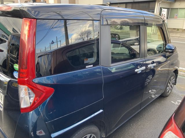 Toyota ROOMY 2018-02 196161-4