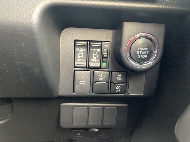 Toyota ROOMY 2018-02 196161-9