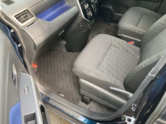 Toyota ROOMY 2018-02 196161-13