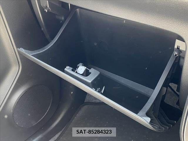 Suzuki ALTO 2018-02 325217-5